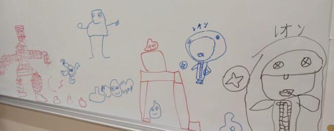 空手稽古の休憩時間に小学生たちが描いた絵