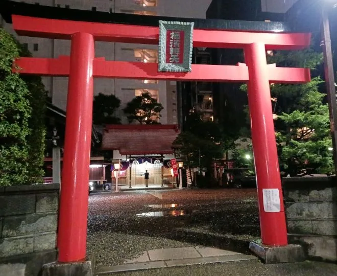 空手稽古会場近くの厳島神社
